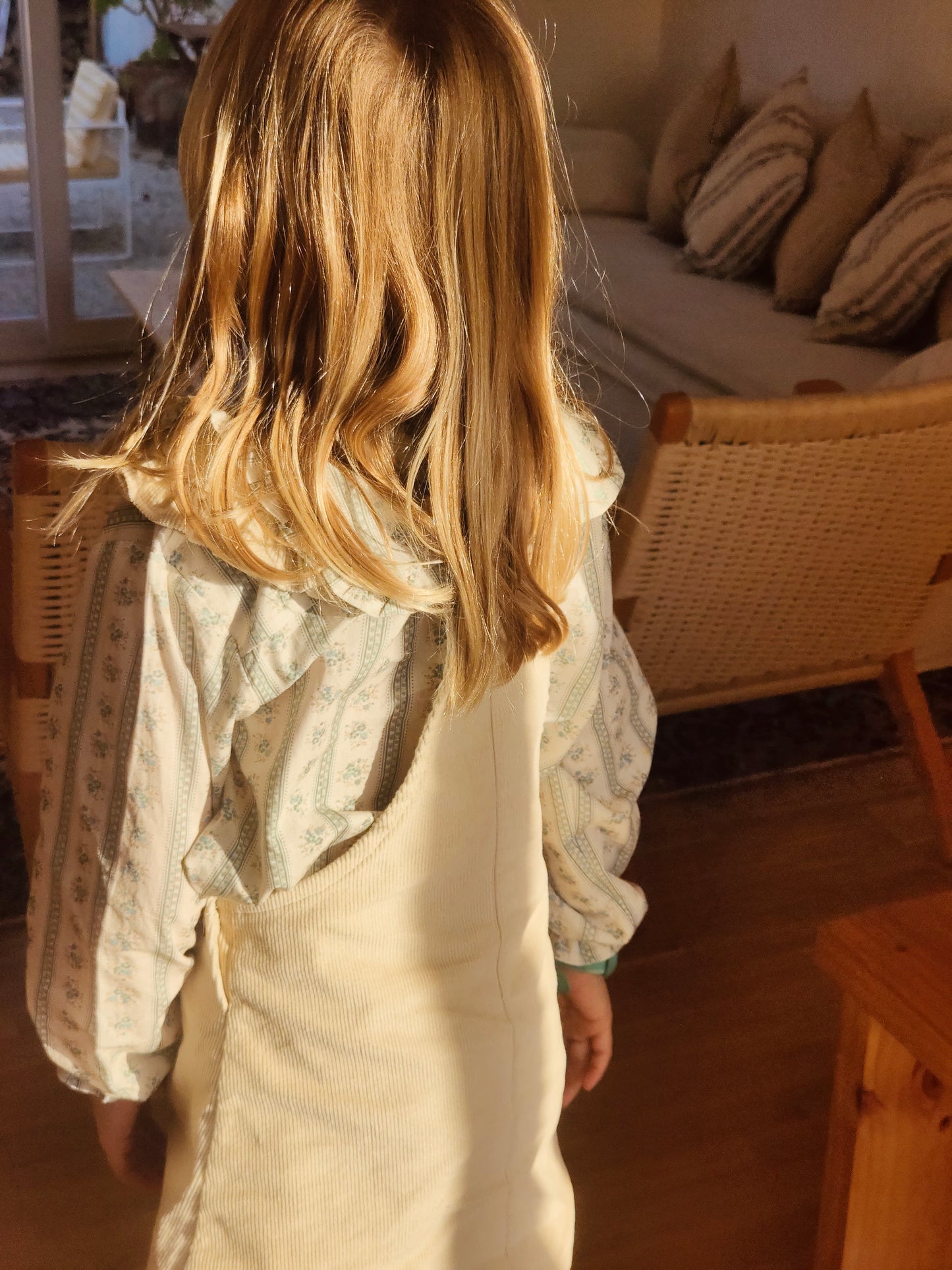 JARDINERA ANDORRA BEIGE COTELE