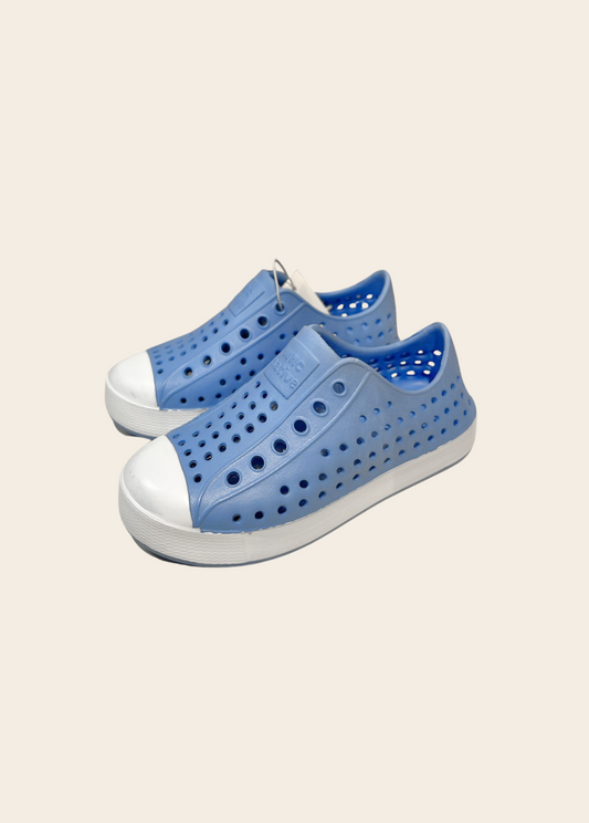 Zapatilla Native Celeste