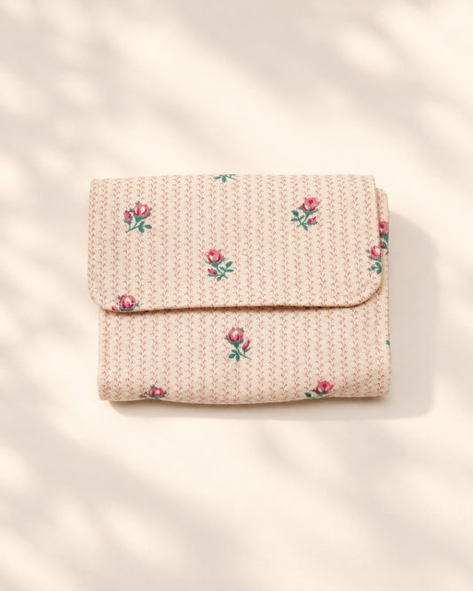 Billetera Beige Flores Rojas de Madame Petit, billetera infantil