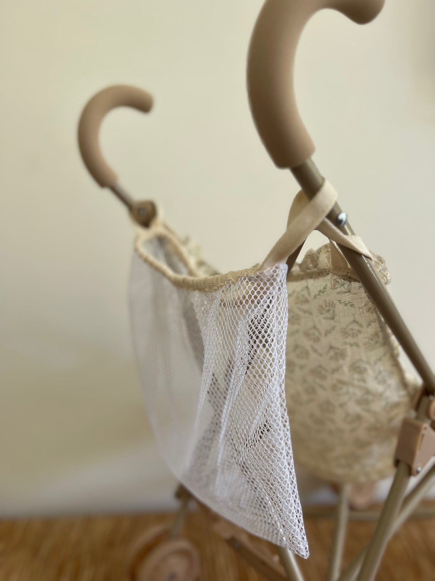 COCHE DE MUÑECA KOKE