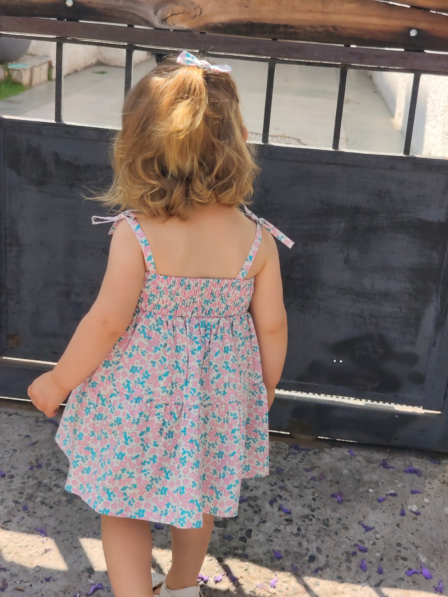 Vestido Tiritas  Flores Rosadas