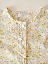 Cargar imagen en el visor de la galería, Blusa Fatima Flores Amarillas

