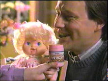 Cargar y reproducir el video en el visor de la galería, Baby All Gone Doll
